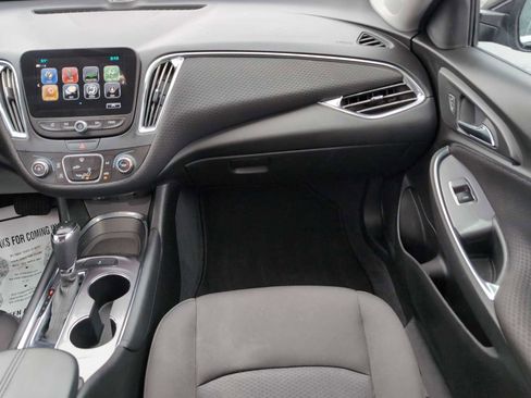 Used 2018 Chevrolet Malibu LT image 27