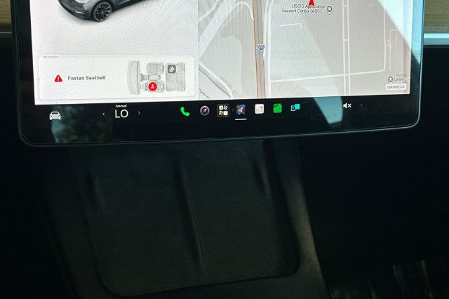 Used 2021 Tesla Model Y Long Range AWD/4WD image 24