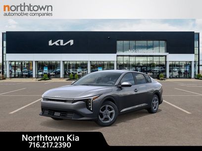 New 2025 Kia K4 LXS
