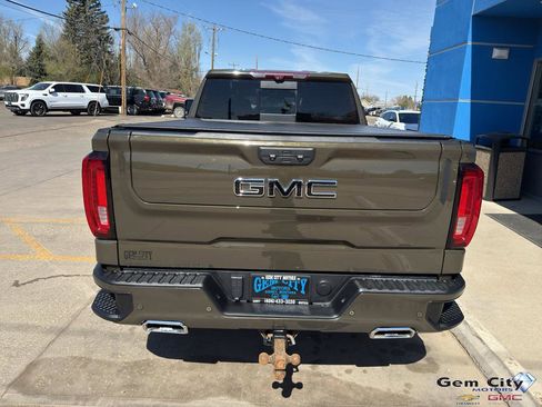 Used 2023 GMC Sierra 1500 AT4 w/ AT4 Premium Package AWD/4WD image 6