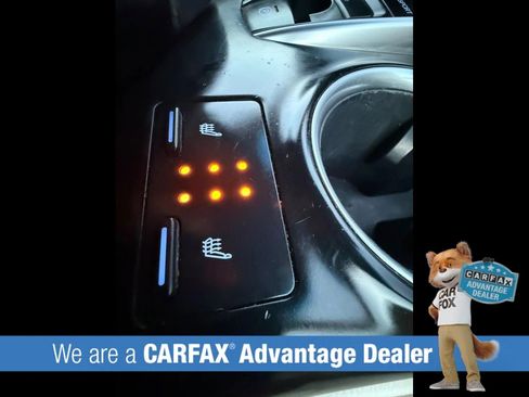 Used 2018 Toyota Camry XLE image 19