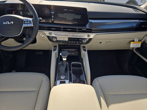 New 2025 Kia Telluride S image 17