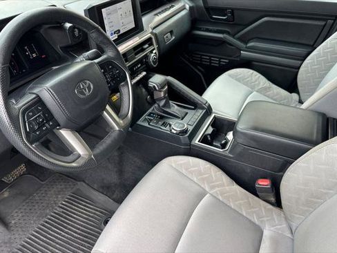 Certified 2025 Toyota Tacoma SR5 AWD/4WD image 11