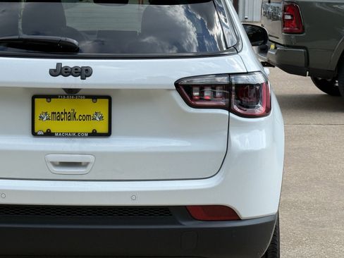 New 2025 Jeep Compass Limited w/ Sun & Sound Group image 10