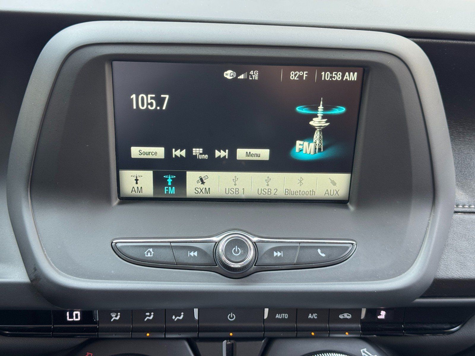 Used 2017 Chevrolet Camaro LT RWD image 23