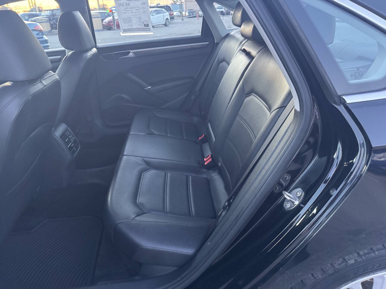 Used 2016 Volkswagen Passat 1.8T SE FWD image 20