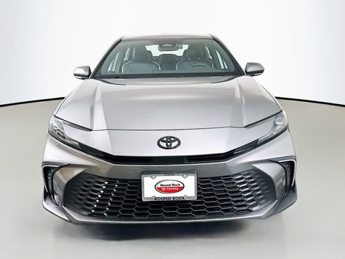 Used 2026 Toyota Camry SE w/ Convenience Package FWD image 2