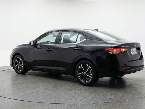 Used 2025 Nissan Sentra SV FWD image 6