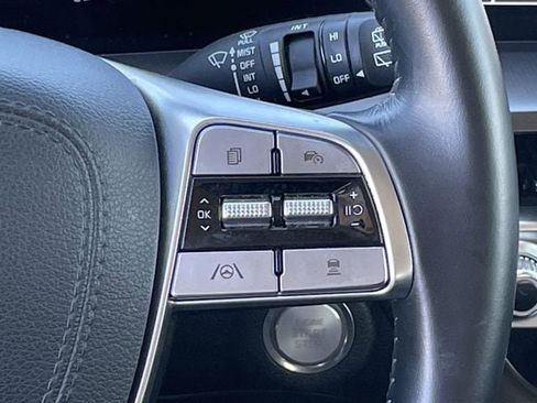 Used 2025 Kia Telluride S image 13