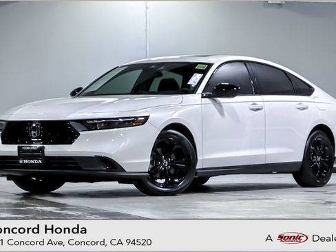 Used 2025 Honda Accord SE image 1