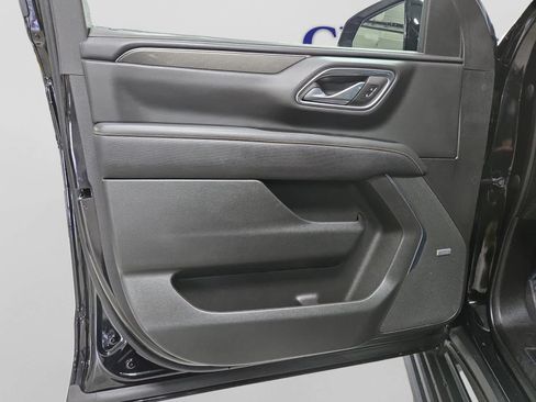 Used 2023 GMC Yukon AT4 w/ AT4 Premium Package AWD/4WD image 15