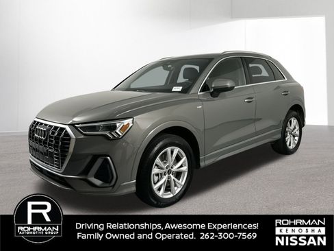 Used 2025 Audi Q3 2.0T Premium image 1