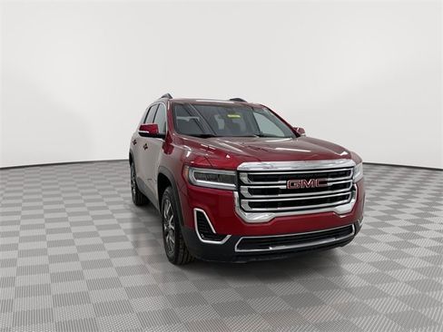 Certified 2023 GMC Acadia SLE w/ Driver Convenience Package image 3