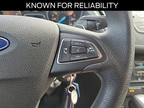 Certified 2017 Ford Escape SE FWD image 23