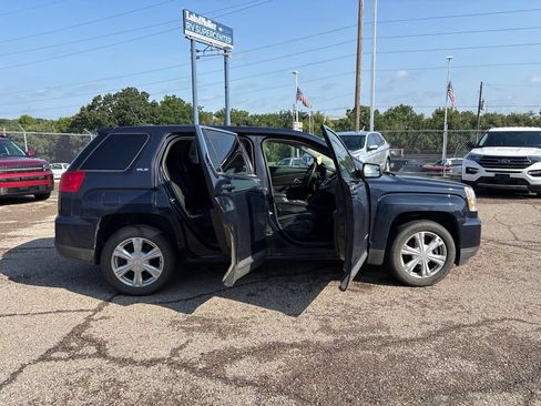 Used 2017 GMC Terrain SLE FWD image 8