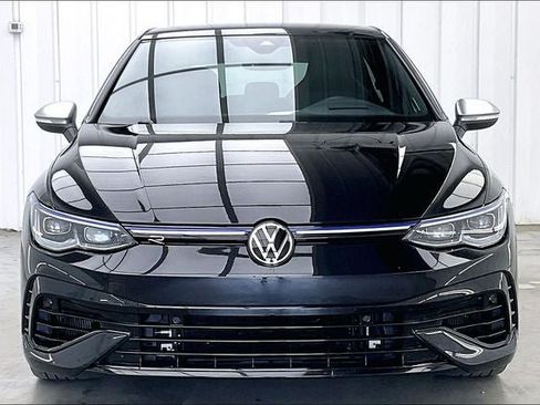 Used 2023 Volkswagen Golf R AWD/4WD image 3