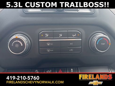 Used 2021 Chevrolet Silverado 1500 Custom Trail Boss w/ LPO, Dark Essentials Package image 23
