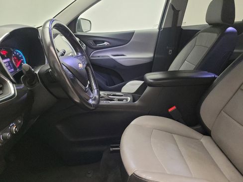 Used 2019 Chevrolet Equinox Premier FWD image 17