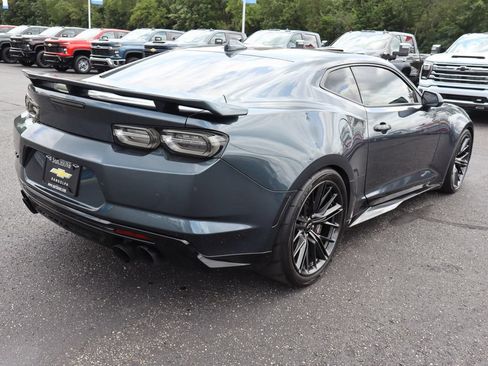 Used 2022 Chevrolet Camaro ZL1 RWD image 29
