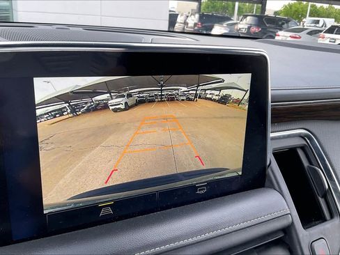 Used 2023 Chevrolet Suburban Premier RWD image 25