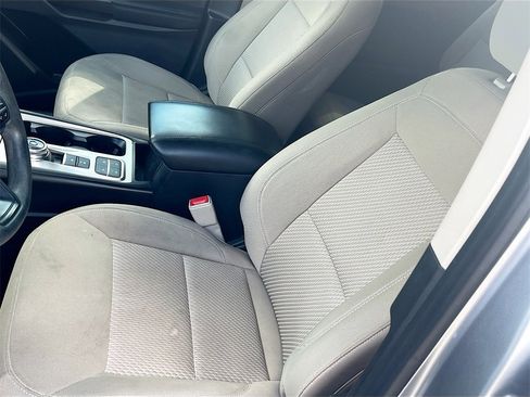 Used 2021 Ford Explorer 2WD image 18