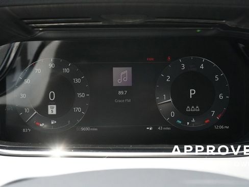 Used 2025 Land Rover Range Rover Evoque S AWD/4WD image 11