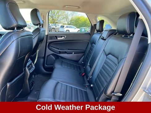 Used 2020 Ford Edge SEL w/ Convenience Package AWD/4WD image 4