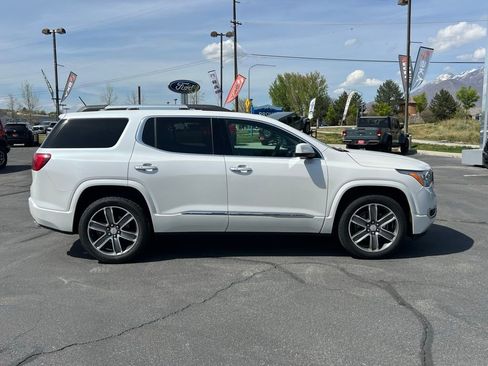 Used 2018 GMC Acadia Denali w/ Technology Package AWD/4WD image 5