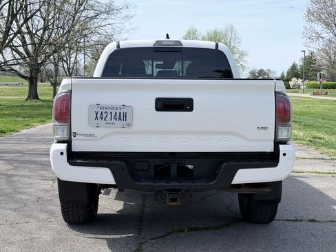 Used 2023 Toyota Tacoma TRD Sport w/ Technology Package AWD/4WD image 34