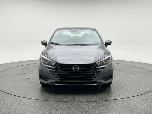 Used 2025 Nissan Versa SV image 2