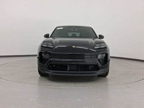 New 2025 Porsche Macan 4S Electric image 6