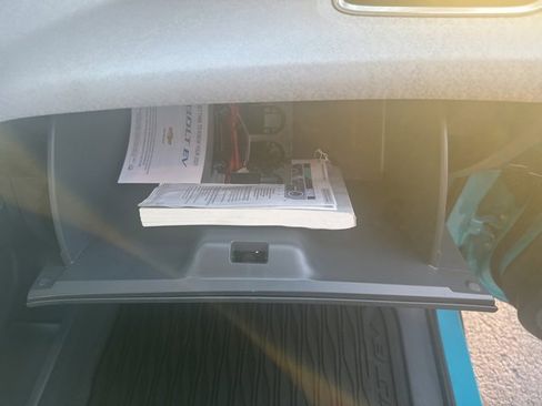 Used 2021 Chevrolet Bolt Premier w/ Infotainment Package image 12