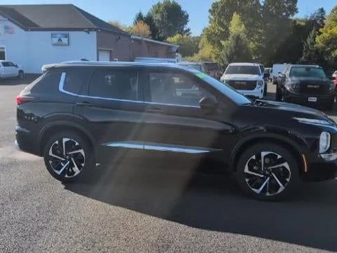 Used 2024 Mitsubishi Outlander SEL image 9