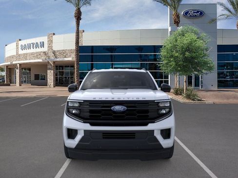New 2026 Ford Expedition Active image 6