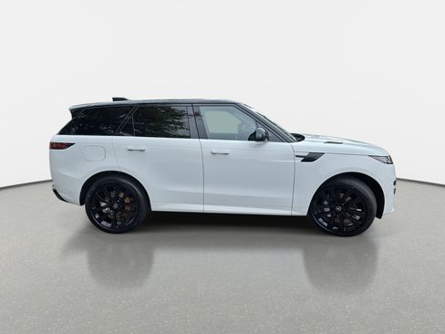 New 2025 Land Rover Range Rover Sport Dynamic SE image 4