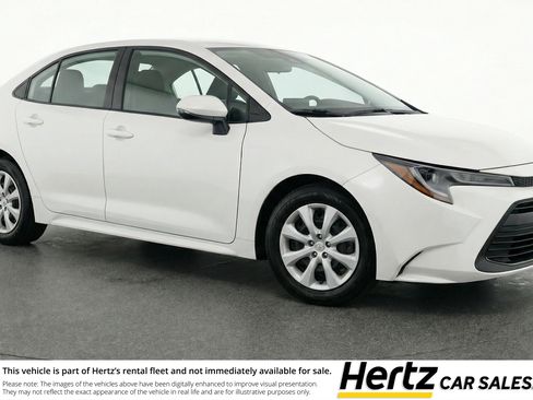 Used 2025 Toyota Corolla LE FWD image 1