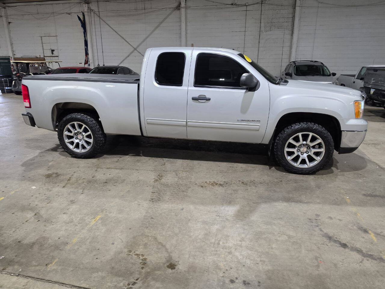 Used 2012 GMC Sierra 1500 SLE w/ Power Tech Package AWD/4WD image 17