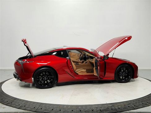 Used 2018 Lexus LC 500 Coupe image 16