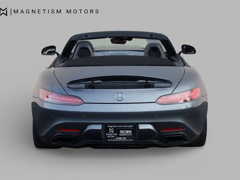 Used 2018 Mercedes-Benz AMG GT Roadster image 15