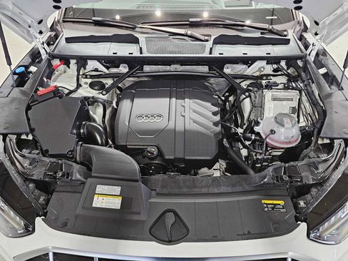 Used 2023 Audi Q5 Prestige image 9