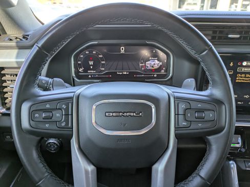 Used 2024 GMC Sierra 1500 Denali w/ Denali Reserve Package AWD/4WD image 28