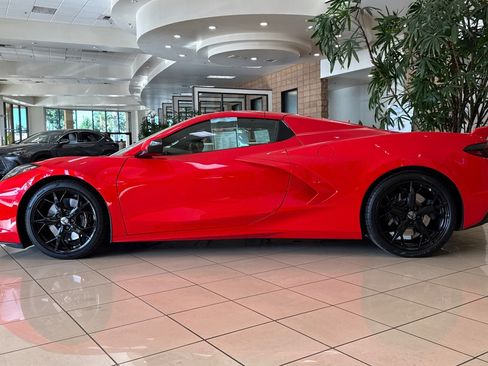 Used 2020 Chevrolet Corvette Stingray Premium Conv w/ 3LT Preferred Equipment Group RWD image 7