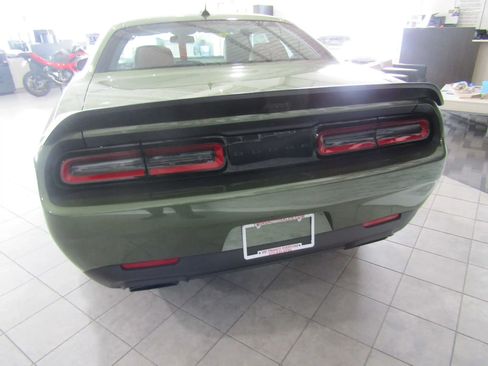 Used 2023 Dodge Challenger SRT Hellcat Redeye RWD image 3