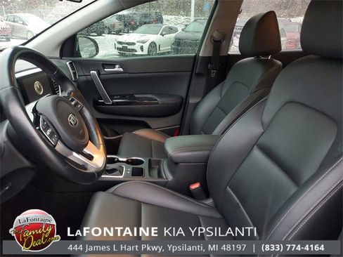 Used 2020 Kia Sportage EX image 9