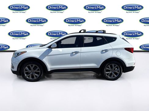 Used 2017 Hyundai Santa Fe Sport image 4