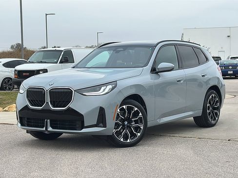 New 2026 BMW X3 xDrive30 w/ Premium Package image 2