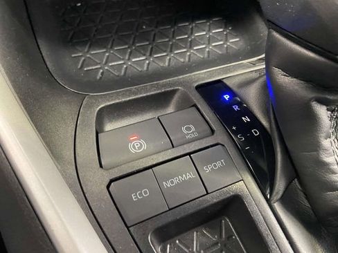 Certified 2025 Toyota RAV4 LE image 22