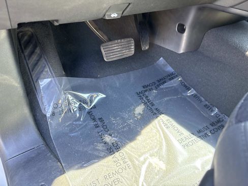 Certified 2024 Chevrolet Silverado 1500 Custom image 17