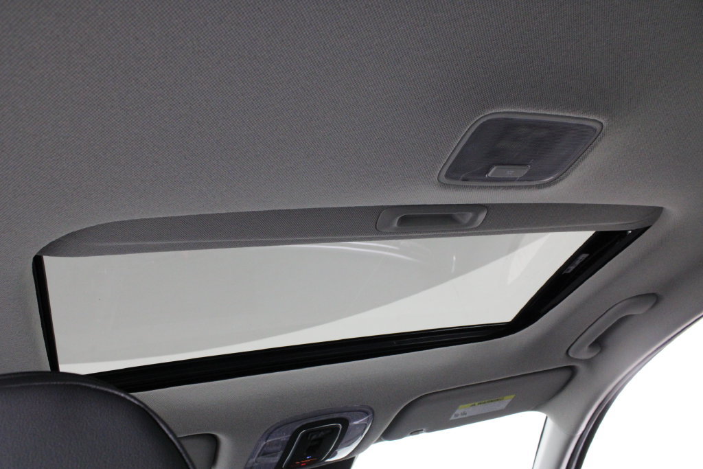 Certified 2026 Hyundai Elantra Limited FWD image 23