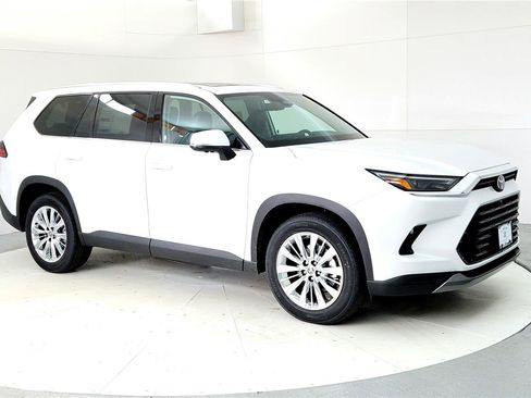 New 2026 Toyota Grand Highlander Platinum image 7